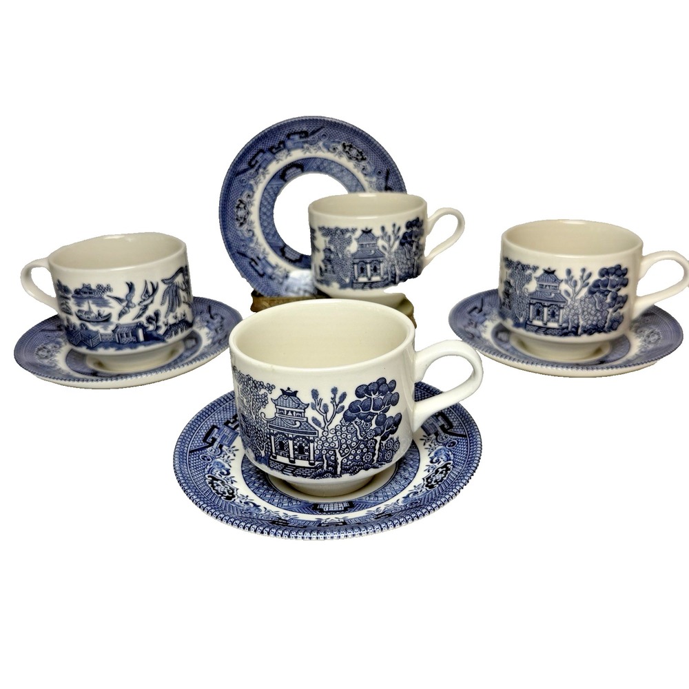 Vintage Churchill Blue Willow England Tea Cup and Saucer Set of 4 Porcelain